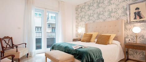 Apartment (4 Bedrooms)