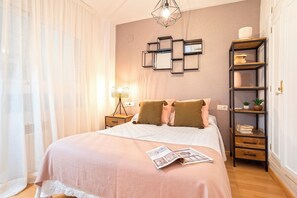 4 habitaciones, tabla de planchar con plancha y wifi gratis 