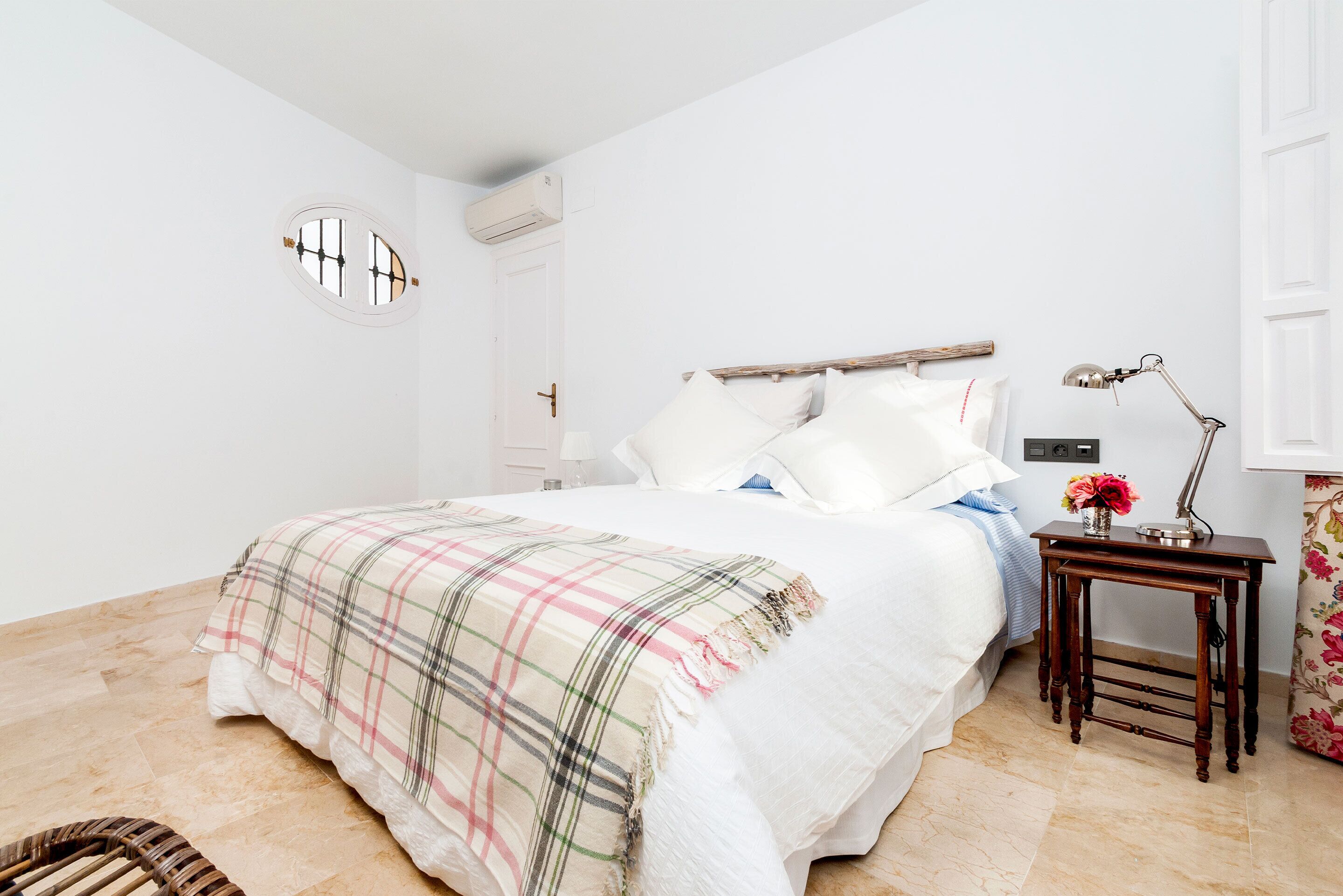 Apartment | 2 bedrooms, iron/ironing board, free WiFi, bed sheets