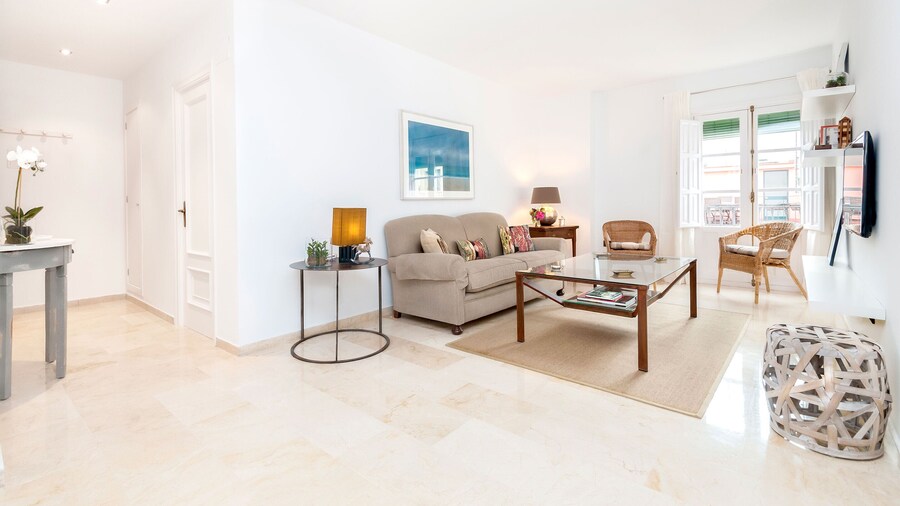 Genteel Home Iris