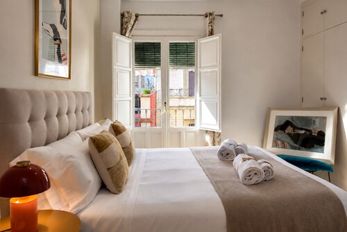 Genteel Home Iris