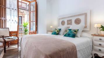 Apartamento (1 Bedroom) | 1 quarto, ferros/tábuas de passar roupa, Wi-Fi de cortesia