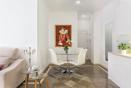 Genteel Home Sagrado Corazón