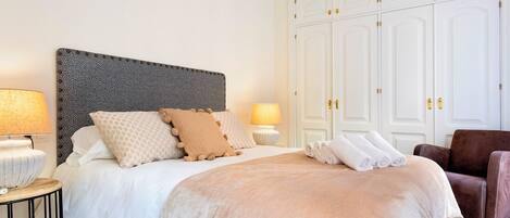 公寓 (1 Bedroom) | 1 多间卧室、隔音、熨斗/熨衣板、免费 WiFi