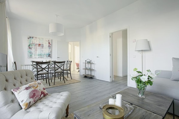 Apartment, 3 Schlafzimmer | Wohnzimmer