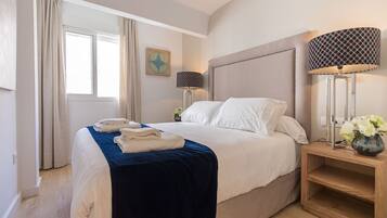 Apartment | 2 Schlafzimmer, Bügeleisen/Bügelbrett, kostenloses WLAN, Bettwäsche