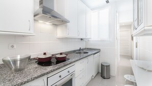 Apartemen, 3 kamar tidur (3 Bedrooms) | Dapur pribadi