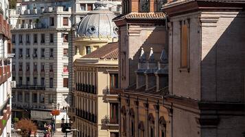 Apartment (3 Bedrooms) | Exterior