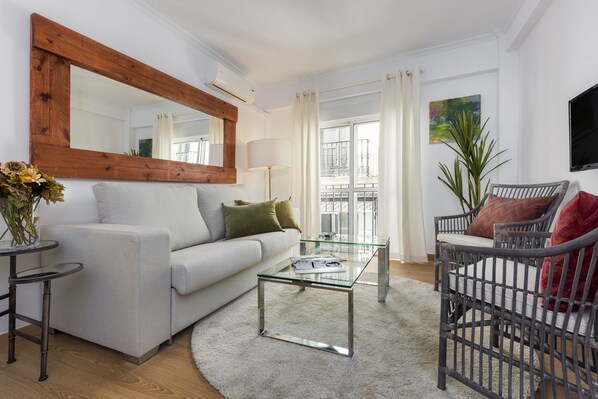 Apartment (1 Bedroom) | Ausblick vom Zimmer