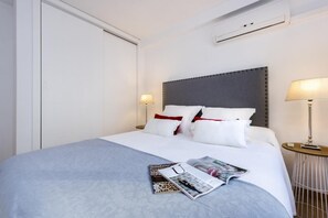 Apartment (1 Bedroom) | 1 bedroom, iron/ironing board, free WiFi, bed sheets - Charming Apartment in the Best Area of Seville Placentines (Seville)