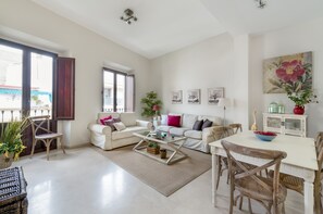 Apartment (2 Bedrooms) | Living room | Flat-screen TV