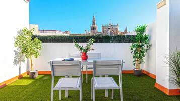 Apartment (2 Bedrooms) | Exterior