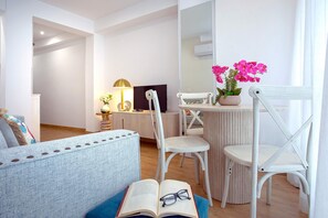Lejlighed (1 Bedroom) | Spisning på værelset