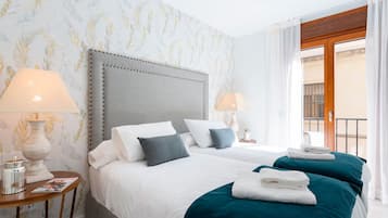 Apartment (3 Bedrooms) | 3 bedrooms, iron/ironing board, free WiFi, bed sheets