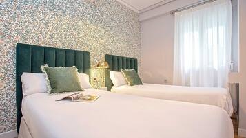 Apartment (2 Bedrooms) | 2 bedrooms, free WiFi, bed sheets