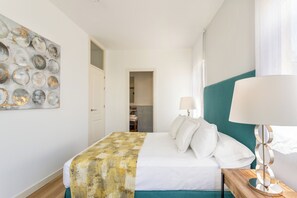 شقة (2 Bedrooms) | 2 عدّة غرف نوم ومكواة/لوح كي وواي فاي مجانًا وملاءات أسرّة