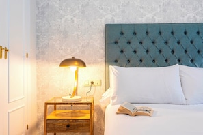 Apartment (2 Bedrooms) | 2 bedrooms, iron/ironing board, free WiFi, bed sheets - Genteel Home Arfe Terrace (Seville)