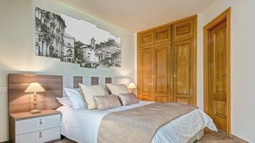 Apartment (2 Bedrooms) | 2 bedrooms, iron/ironing board, free WiFi, bed sheets