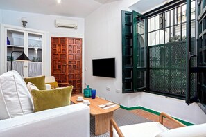 Apartment (2 Bedrooms) | Interior - Genteel Home Corral del Rey (Seville)