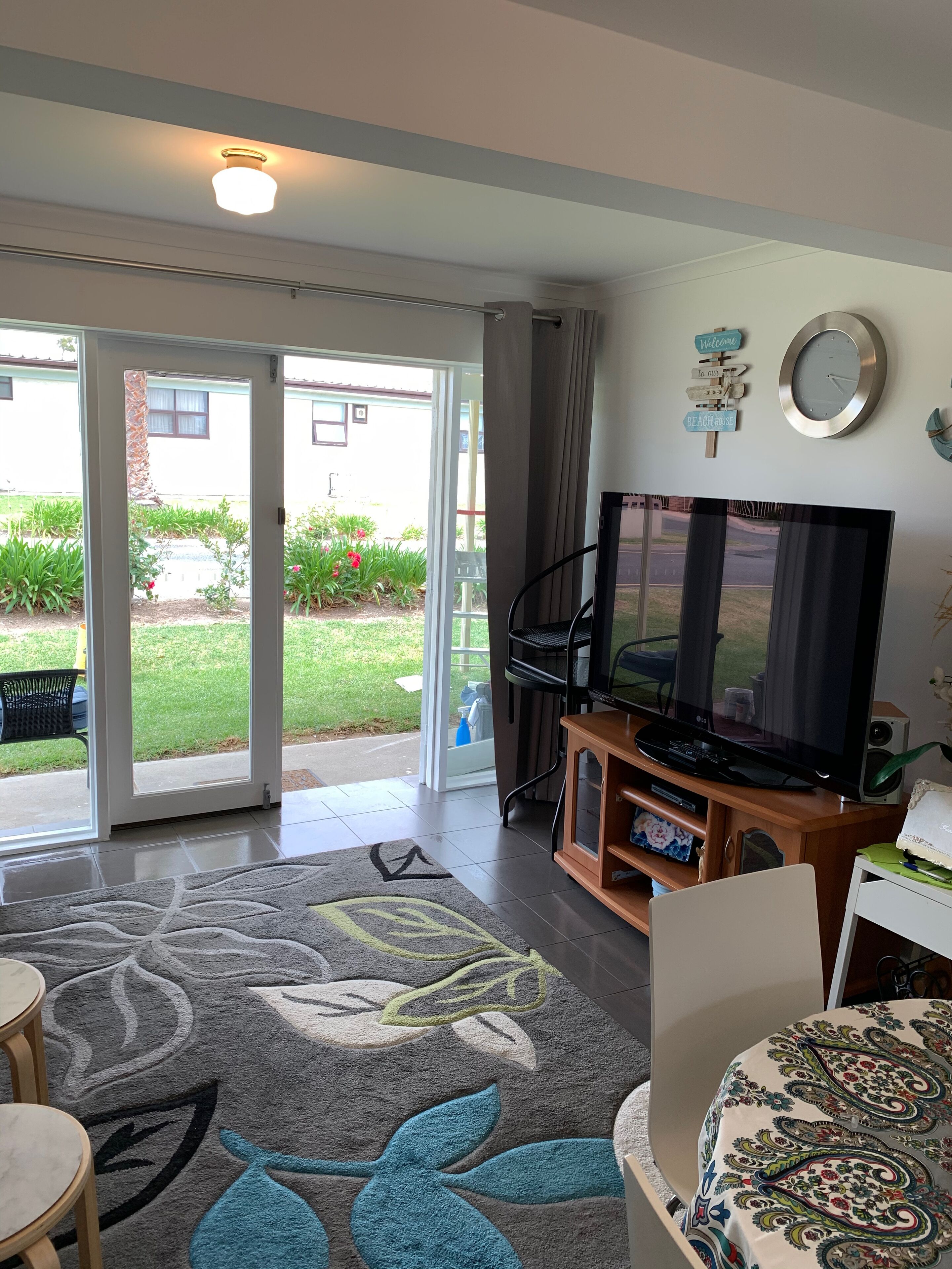 Relax   On   Bingham — image 11
