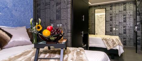 2 bedrooms, in-room safe, free WiFi