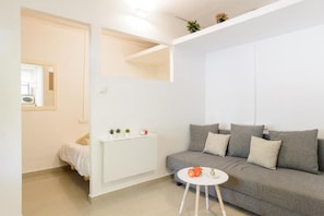 디자인 스튜디오 | 거실 공간 | 평면 TV, 넷플릭스, 스트리밍 서비스