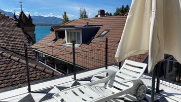 Appartement Standard, salle de bains privée (See- und Bergblick) | Terrasse/Patio