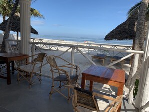 Free daily continental breakfast - African Paradise Beach Hotel (Bwejuu)