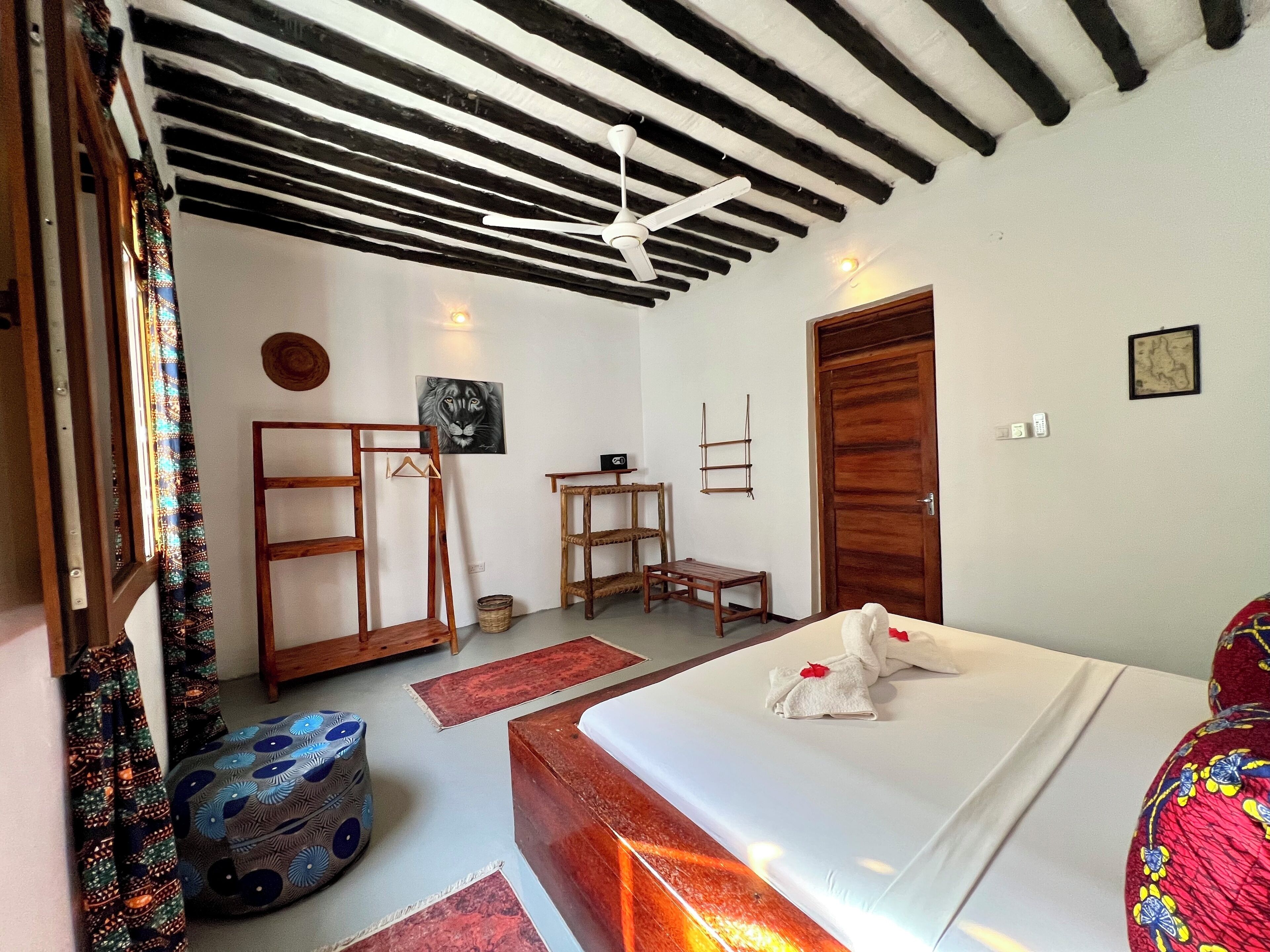 Deluxe Double Room | Blackout curtains, iron/ironing board (on request), free WiFi