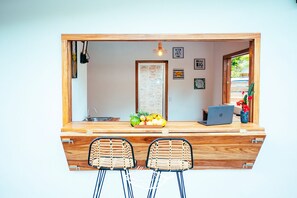Bar (on property) - Alloro Jungle Villas (Cahuita)