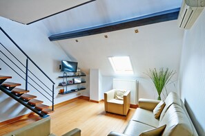 1 bedroom, minibar, blackout curtains, soundproofing