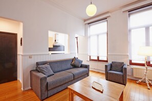 Estúdio família | Frigobar, cortinas blackout, quartos à prova de som