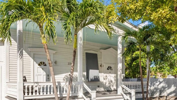Exterior - Mesa House Uno - One block from Duval St (Key West)