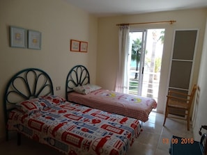 3 bedrooms, iron/ironing board, WiFi