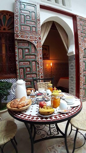 Free daily local cuisine breakfast  - Riad Les Cinq Sens (Rabat)