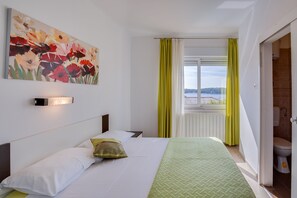 2 chambres, fer et planche Ă repasser, Wi-Fi, draps fournis