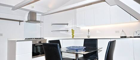 Luxury Apartment | Private kitchen | Electric kettle