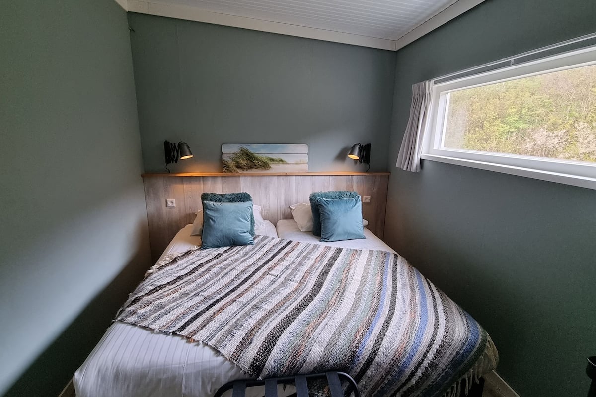 Premium Cabin | 1 bedroom, individually decorated, individually furnished