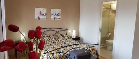Desk, iron/ironing board, free WiFi, bed sheets