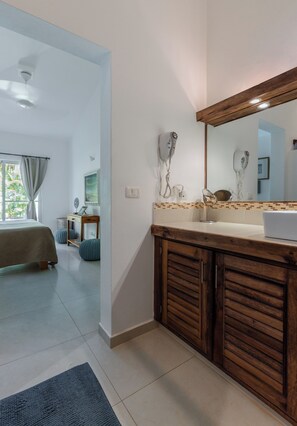 1 Schlafzimmer, Zimmersafe, Bügeleisen/Bügelbrett, Reisekinderbett