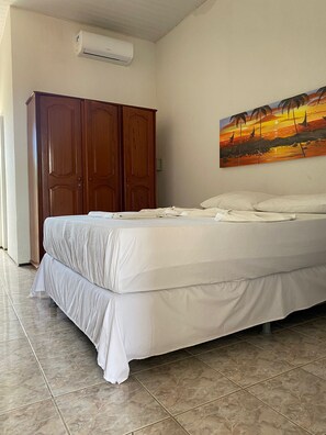 Minibar, free WiFi, bed sheets - Pousada Jardins do Mar (Cascavel)