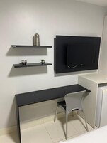 Quarto duplo standard, várias camas | Wi-Fi de cortesia, roupa de cama