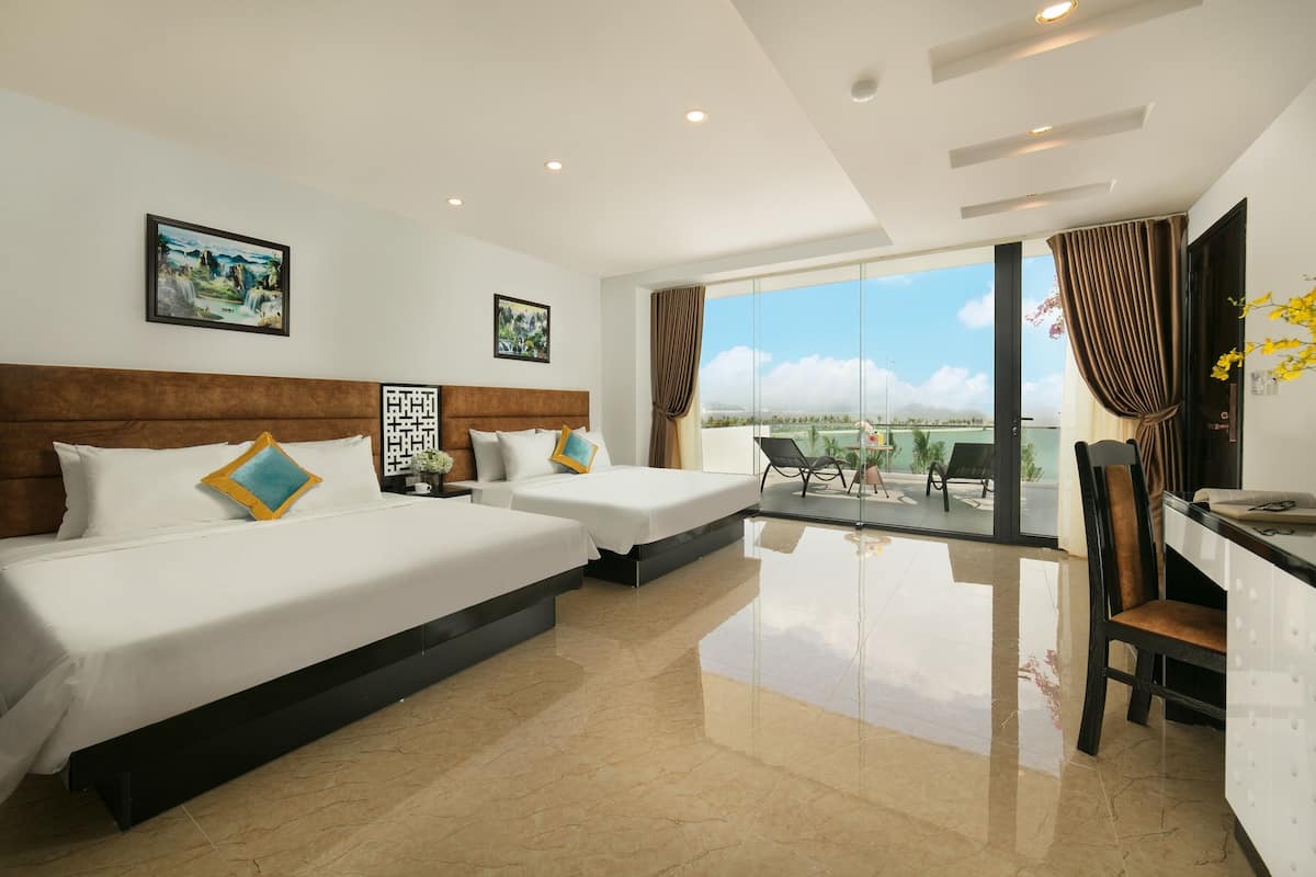 elegance family with city view or sea view balcony | 1 bedroom, down duvets, memory-foam beds, minibar