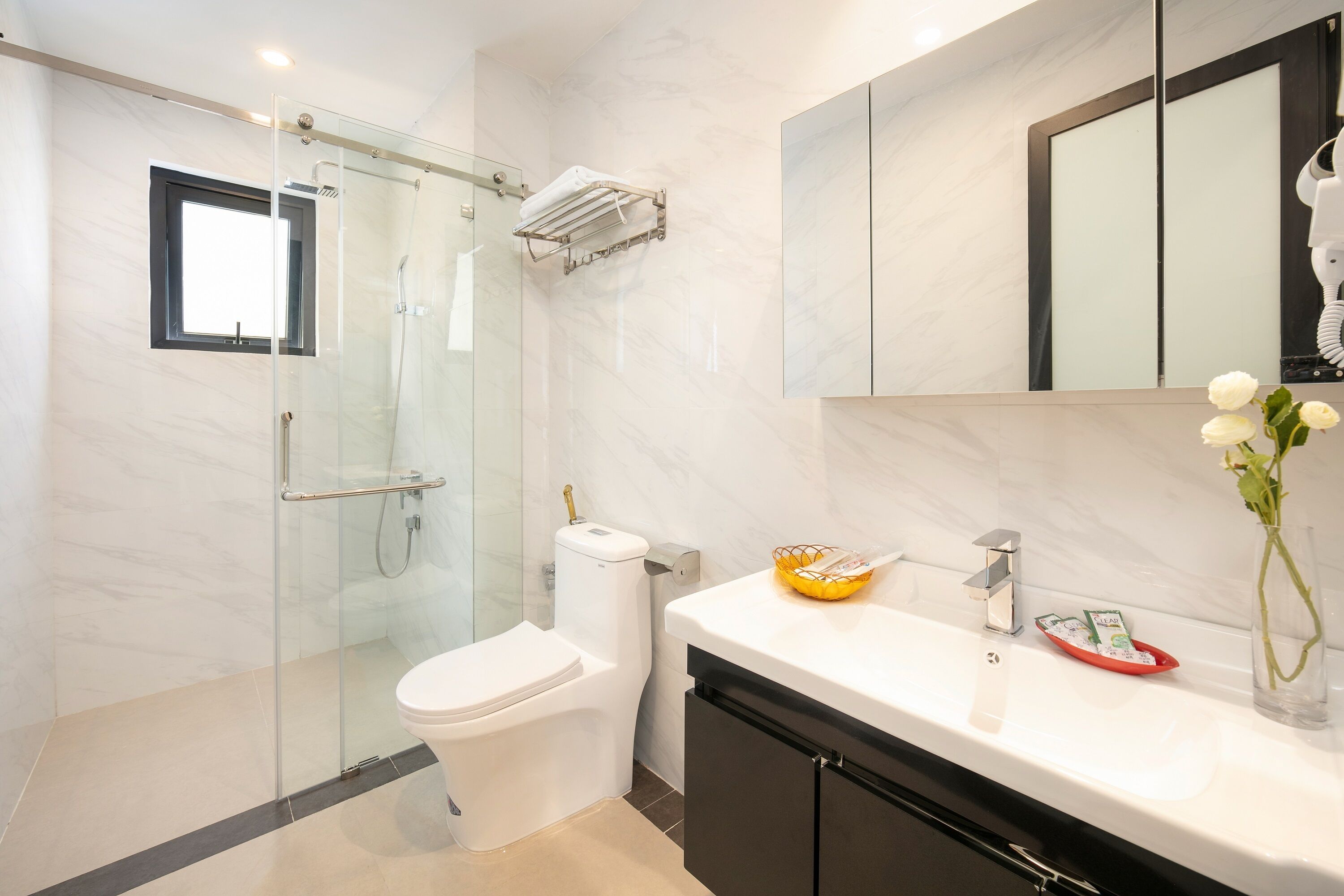 ancient family with window garden view | bathroom | shower, rainfall showerhead, free toiletries, hair dryer