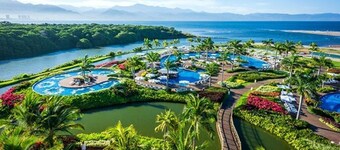 Vidanta 3 BR Family Suite for Spring Break Luxury with deck