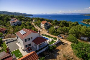 Aerial view - Villa Makarac (Milna)