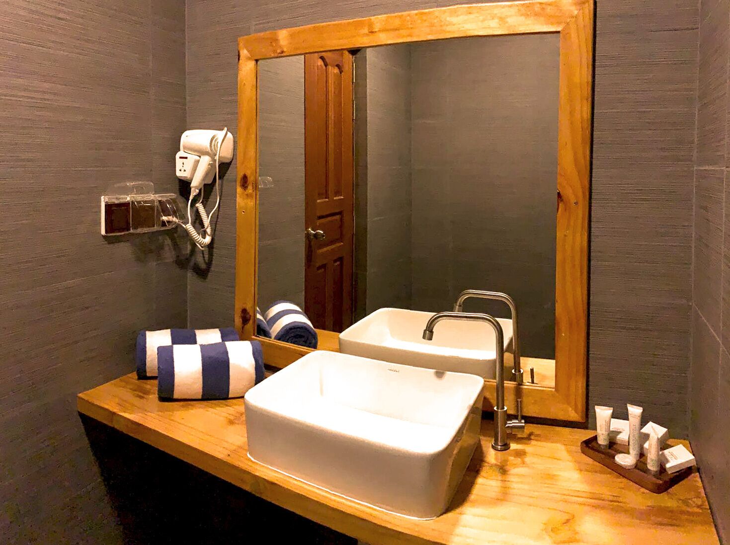 Foto - Endheri Sunset Dhangethi