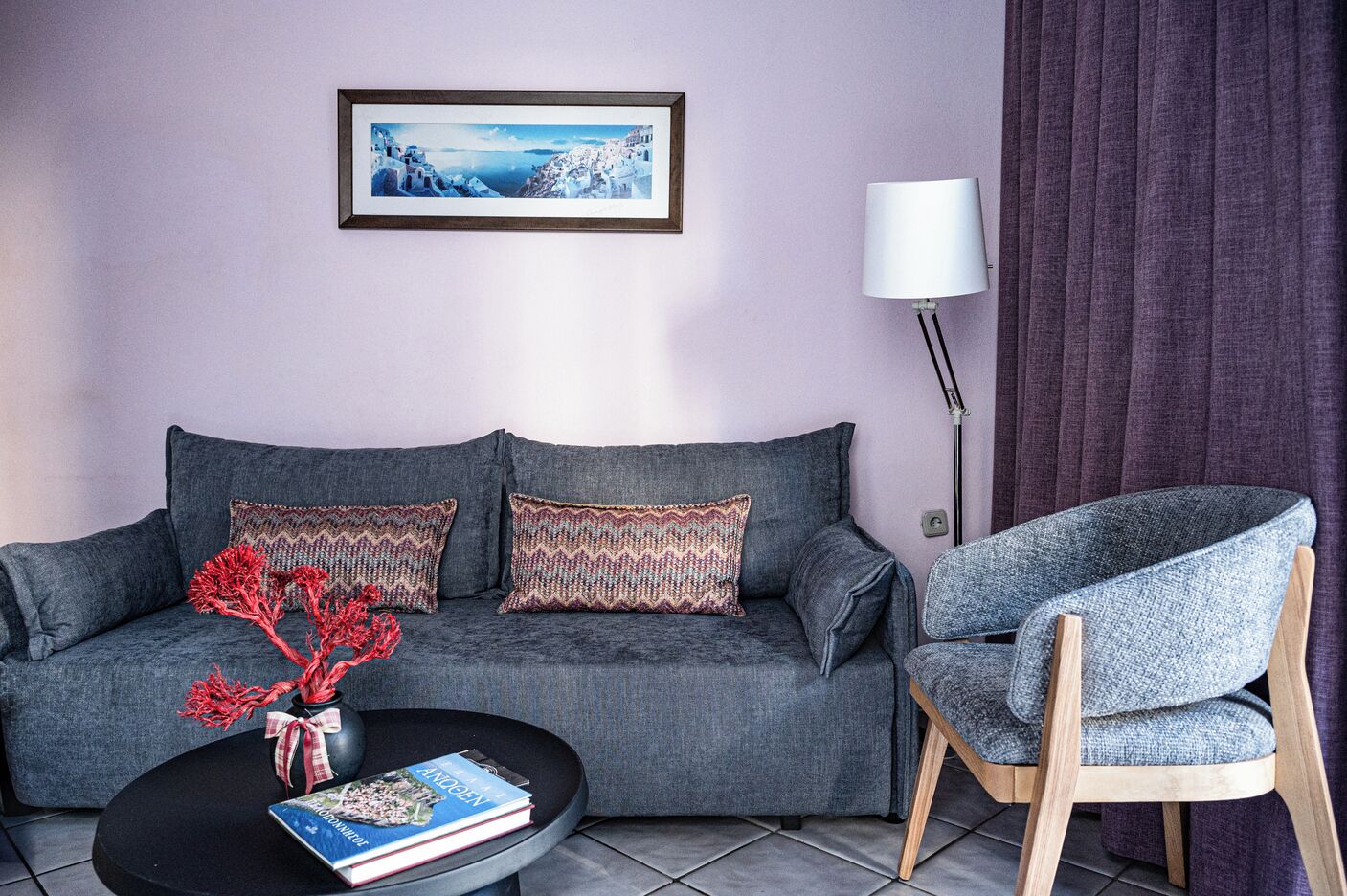 32-inch flat-screen TV with digital channels, TV