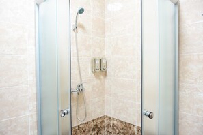 Bathroom shower - Alatau Hotel (Astana)