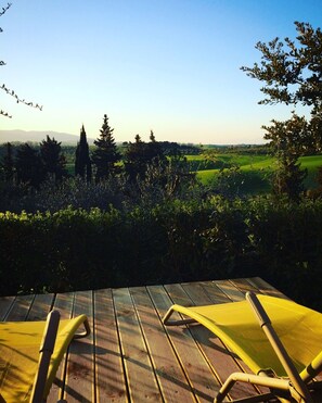 Romantisches Doppelzimmer, 1 Queen-Bett, Gartenblick | Blick auf den Garten